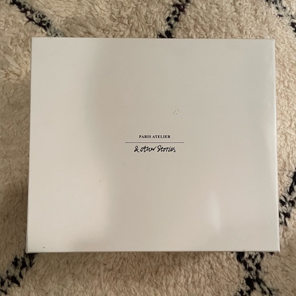 & Other Stories Black Patent Leather Round Toe Block Heel Booties - Picture 11 of 12